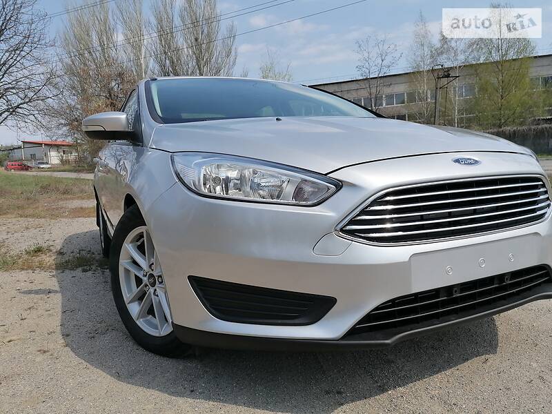 Седан Ford Focus 2017 в 