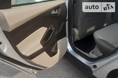 Седан Ford Focus 2014 в 