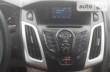 Седан Ford Focus 2014 в 