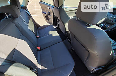 Хетчбек Ford Focus 2016 в 