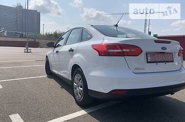 Седан Ford Focus 2016 в 