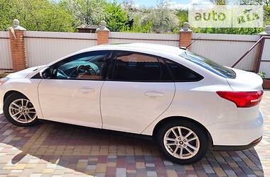 Седан Ford Focus 2016 в 