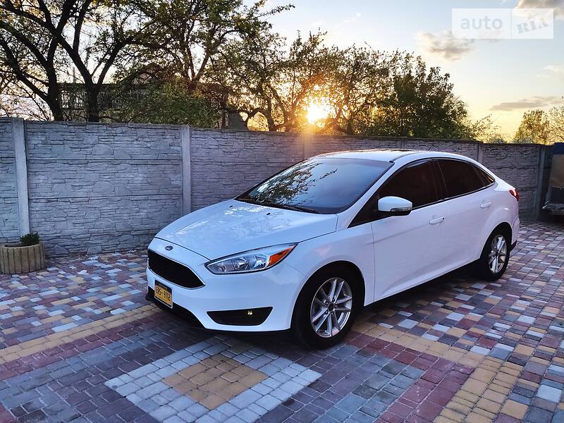 Седан Ford Focus 2016 в 