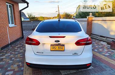 Седан Ford Focus 2016 в 