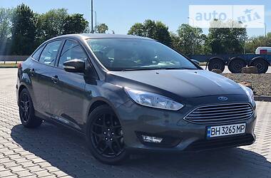 Седан Ford Focus 2016 в 