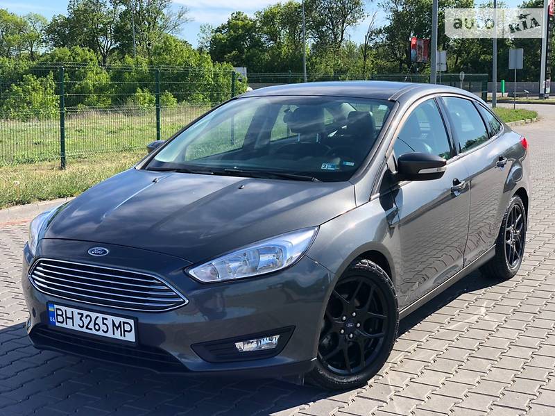Седан Ford Focus 2016 в 