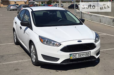 Седан Ford Focus 2015 в 