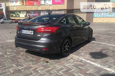 Седан Ford Focus 2015 в 