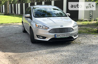 Хетчбек Ford Focus 2016 в 