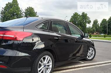 Седан Ford Focus 2017 в 