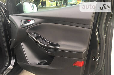Седан Ford Focus 2015 в 