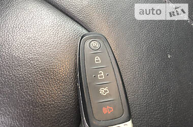 Седан Ford Focus 2015 в 
