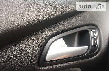 Седан Ford Focus 2015 в 