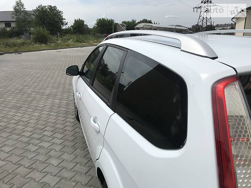 Універсал Ford Focus 2010 в Івано-Франківську