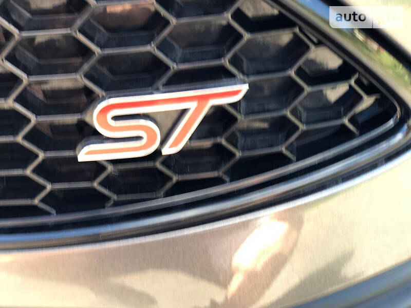 Хетчбек Ford Focus 2015 в Полтаві