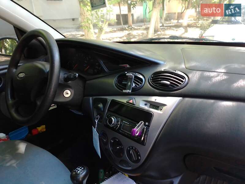 Седан Ford Focus 2003 в Одессе