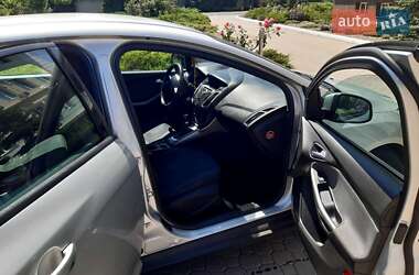Седан Ford Focus 2013 в 