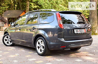 Універсал Ford Focus 2011 в 