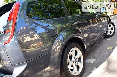 Універсал Ford Focus 2011 в 