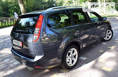 Універсал Ford Focus 2011 в 