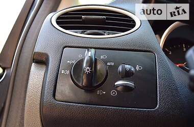 Універсал Ford Focus 2011 в 
