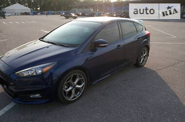 Хэтчбек Ford Focus 2017 в 