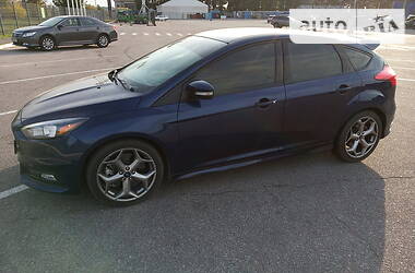 Хэтчбек Ford Focus 2017 в 