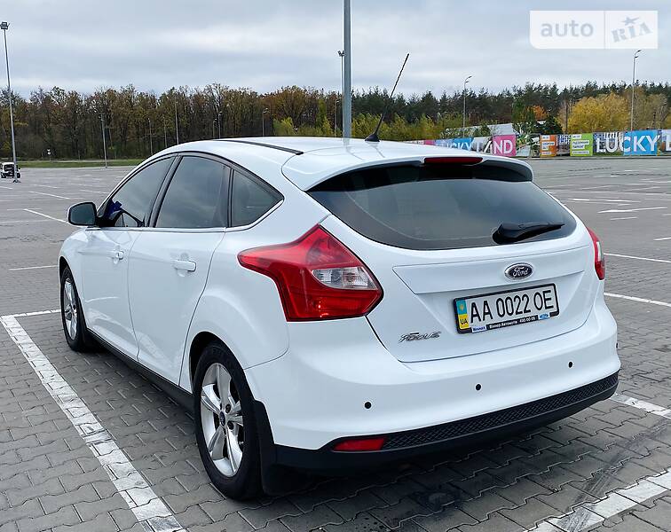 Хэтчбек Ford Focus 2011 в Киеве