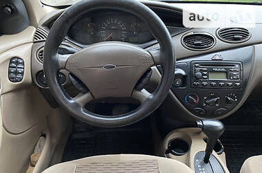 Седан Ford Focus 2000 в Сваляве