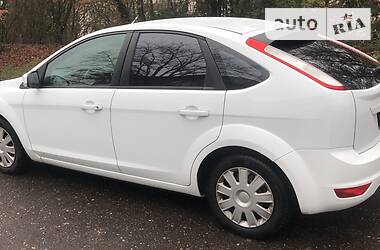 Хэтчбек Ford Focus 2010 в Львове