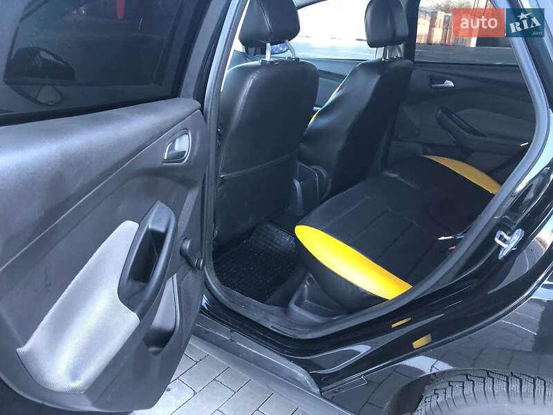 Хэтчбек Ford Focus 2012 в Николаеве