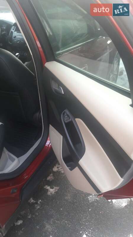 Седан Ford Focus 2015 в Киеве