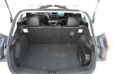 Хэтчбек Ford Focus 2012 в 