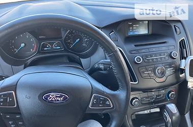 Седан Ford Focus 2015 в 