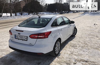 Седан Ford Focus 2015 в Пирятині