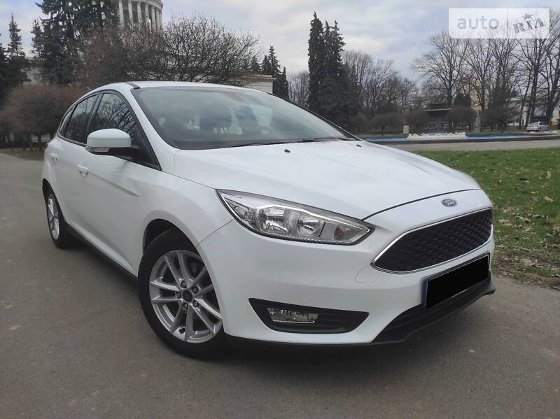 Хэтчбек Ford Focus 2015 в Киеве