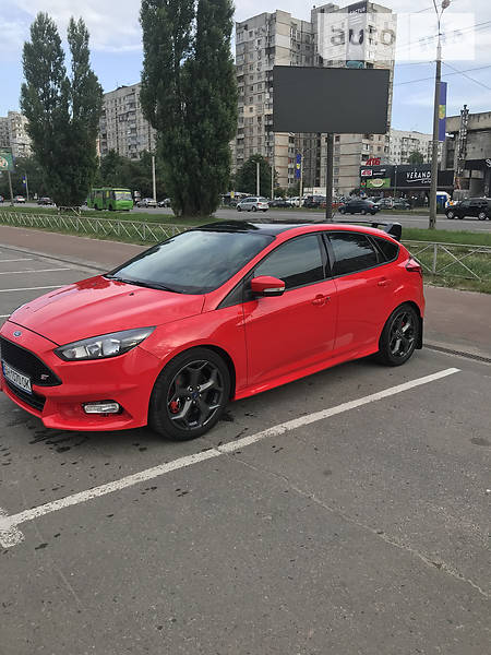 Хетчбек Ford Focus 2017 в Харкові