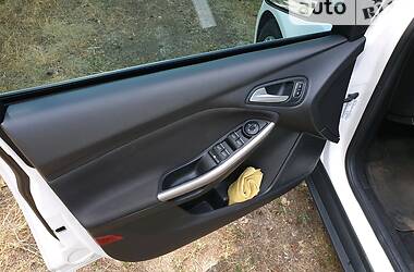 Хэтчбек Ford Focus 2016 в 