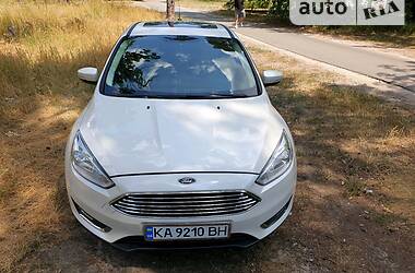 Хэтчбек Ford Focus 2016 в 