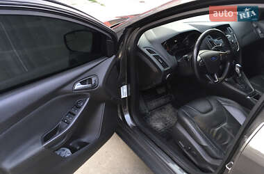 Хэтчбек Ford Focus 2016 в Киеве