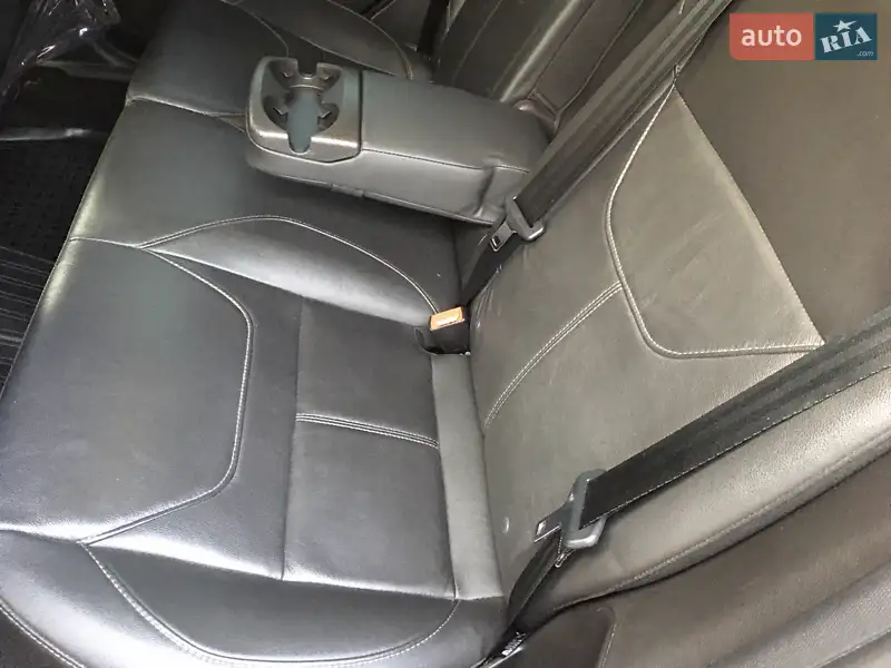 Ford Focus 2016 VIN 1FADP3K26GL267820 фото оголошення 18 з 60