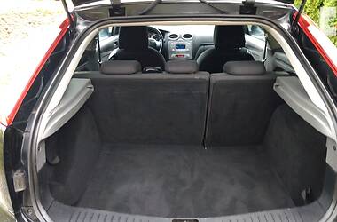 Хэтчбек Ford Focus 2009 в 