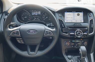 Седан Ford Focus 2017 в 