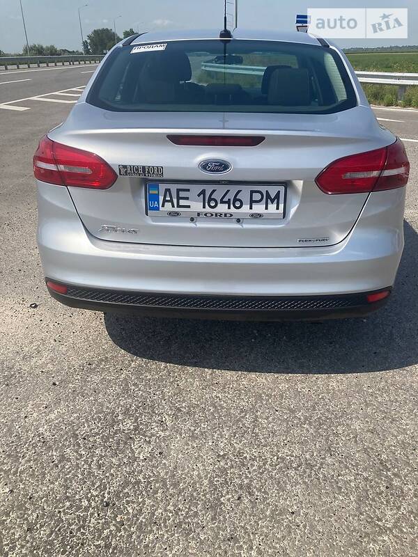 Седан Ford Focus 2015 в Каменском