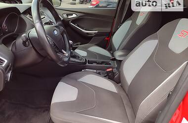 Хэтчбек Ford Focus 2015 в Харькове
