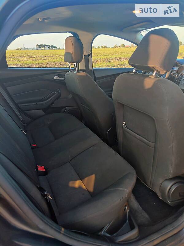 Седан Ford Focus 2014 в Чорноморську фото 21 Седан Ford Focus 2014 в Чорноморську