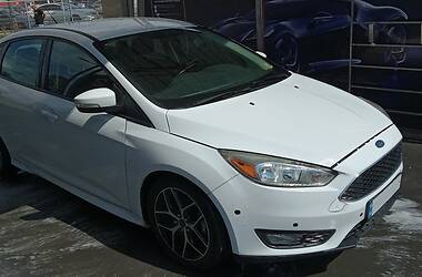 Седан Ford Focus 2015 в Чернівцях