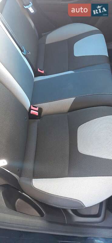 Хэтчбек Ford Focus 2011 в Днепре