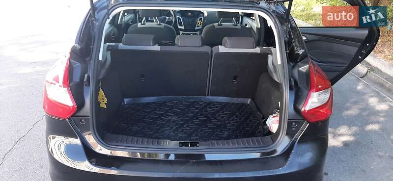 Хэтчбек Ford Focus 2011 в Днепре