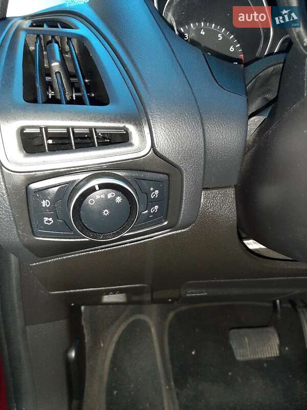 Седан Ford Focus 2016 в Чернигове фото 22 Седан Ford Focus 2016 в Чернигове